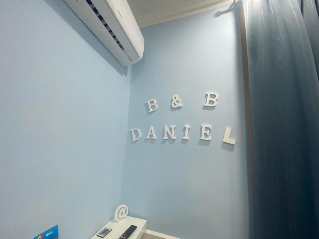 B&B Daniel Napoli Bagian luar foto