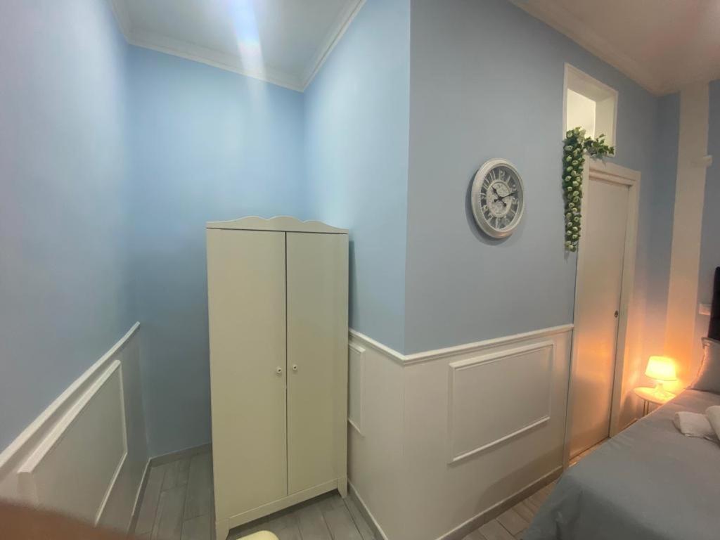 B&B Daniel Napoli Bagian luar foto
